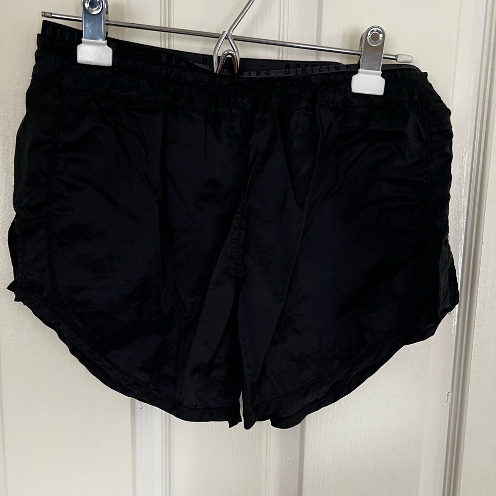 Nike Women's Black Dry Fit Tempo Shorts